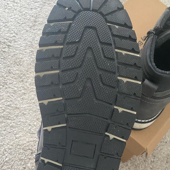 Men’s gray boots - Picture 4 of 4